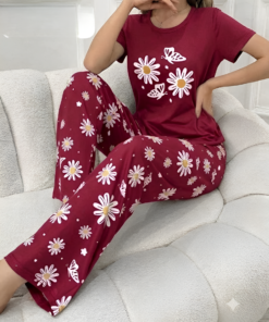 Maroon  Graphic T-Shirt & Floral Print Pajama Co-ord